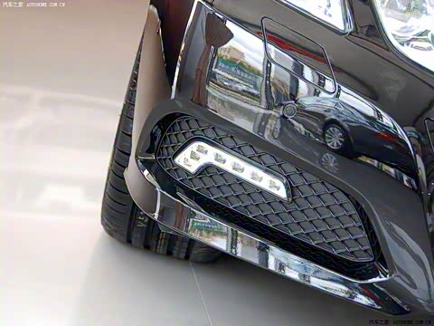 2009�� E 300 ʱ����