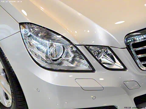 2009�� E 300 ʱ����