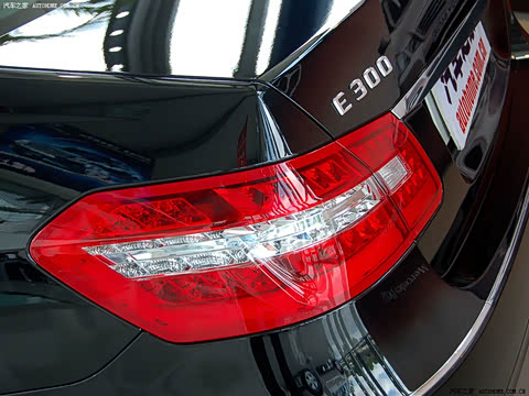 2009�� E 300 ʱ����