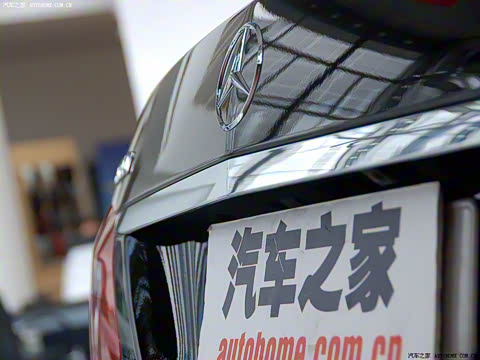 2009�� E 300 ʱ����