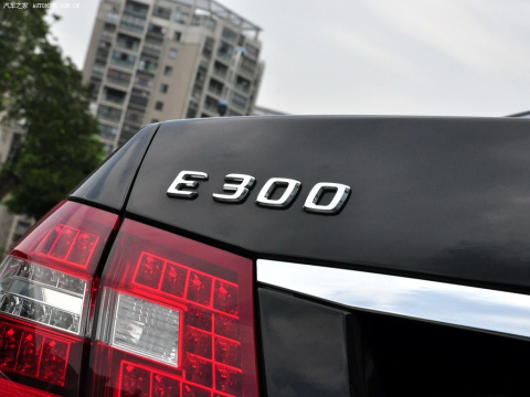 2009 E 300 ʱ