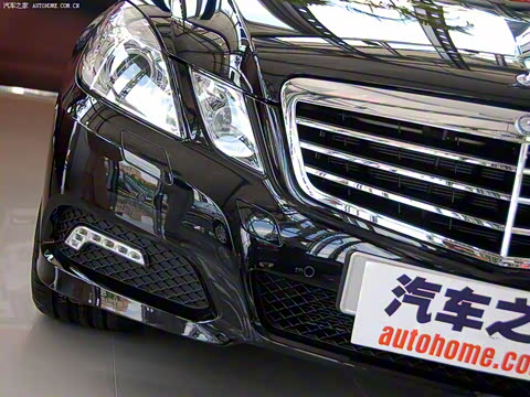 2009�� E 300 ʱ����