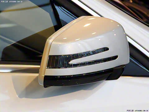 2009�� E 300 ʱ����