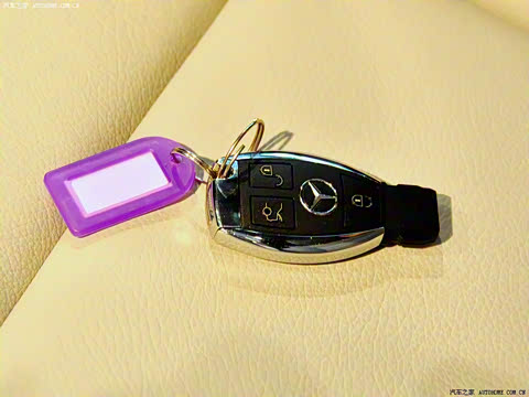 2009�� E 300 ʱ����