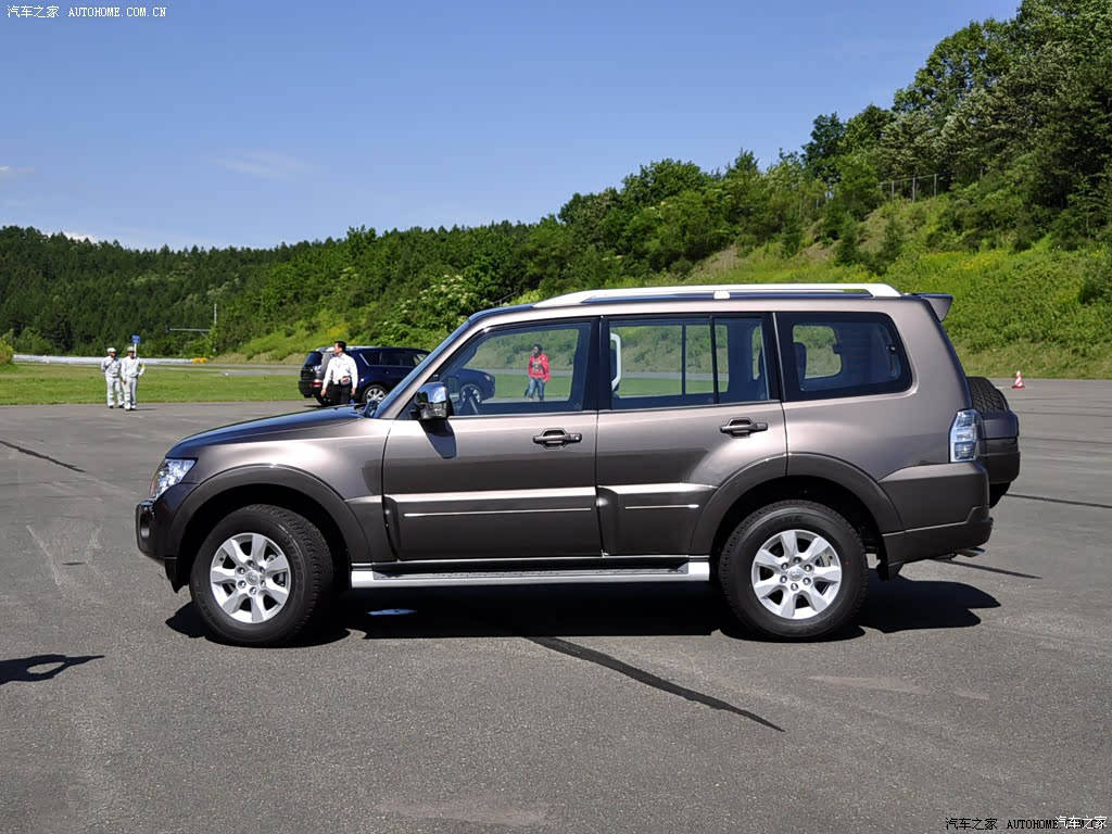 2010款 3.0l 自动豪华版