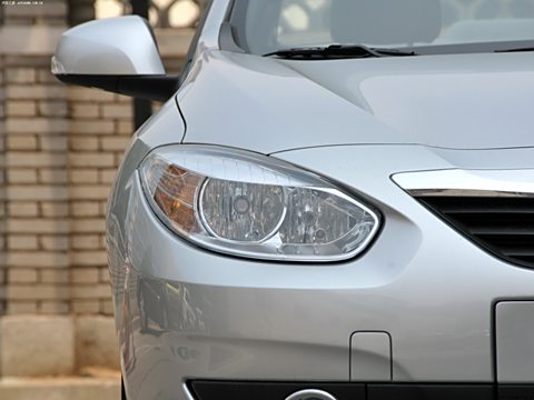 2011 2.0L ׼