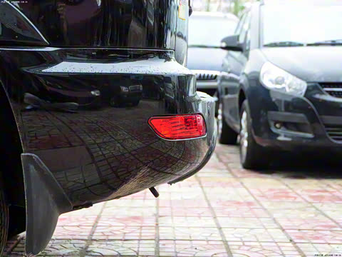 2009�� 2.0L �������а�