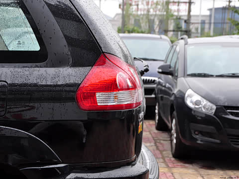 2009�� 2.0L �������а�