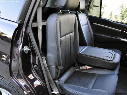 海马_普力马 2010款 1.6l 手动5座豪华车厢座椅图片_汽车之家