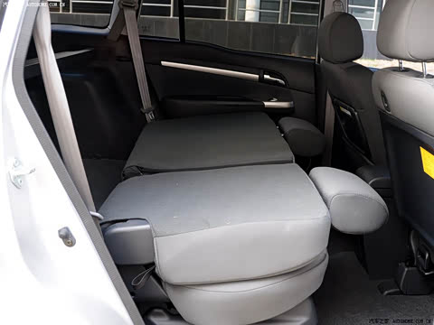 海马_普力马 2010款 1.8l 自动5座舒适车厢座椅图片_汽车之家