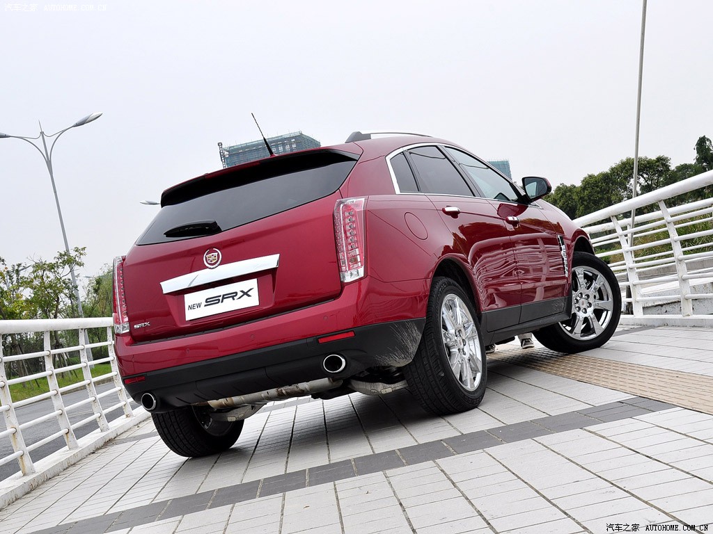 凯迪拉克(进口) 凯迪拉克srx 2010款 3.0l 旗舰版