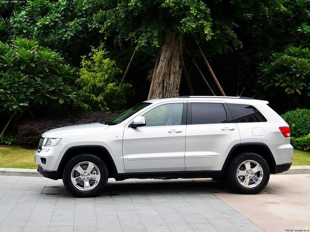 汽车图片 jeep 大切诺基(进口) 2011款 3.