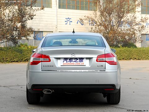 2010 2.3L Զ