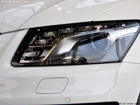 2010�� 2.0TFSI ԽҰ��