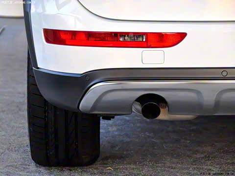 2010�� 2.0TFSI ԽҰ��