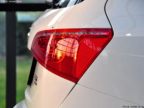 2010�� 2.0TFSI ԽҰ��