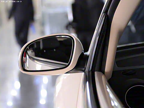 2009�� 2.0 AT ���䳨���