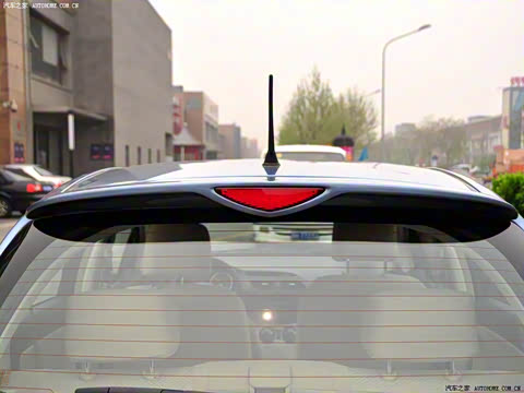 2010�� 1.5L �ֶ����а�