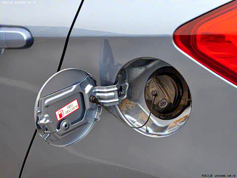 2010�� 1.5L �ֶ����а�