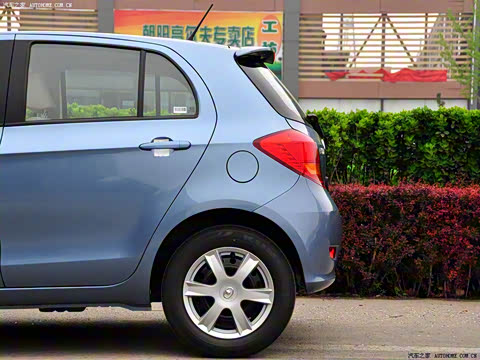 2010�� 1.5L �ֶ����а�