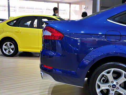 2010�� 2.3L �����˶�������