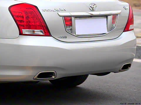 2010�� 2.5L Royal ��Ƥ������