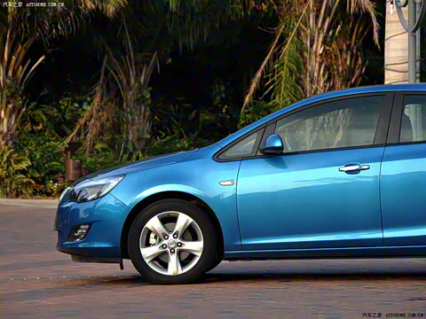 2010�� XT 1.6T �����˶���