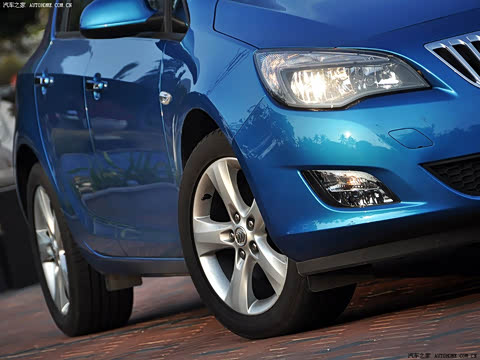 2010�� XT 1.6T �����˶���