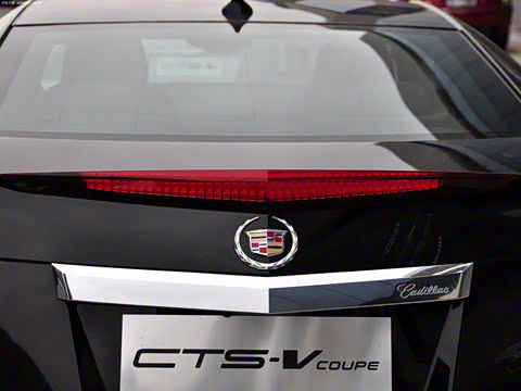 2011�� 6.2 CTS-V COUPE