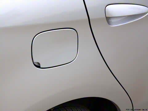 2010�� 1.6L �ֶ������