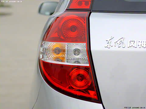 2010�� 1.6L �ֶ������