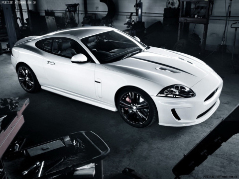 2011 XKR