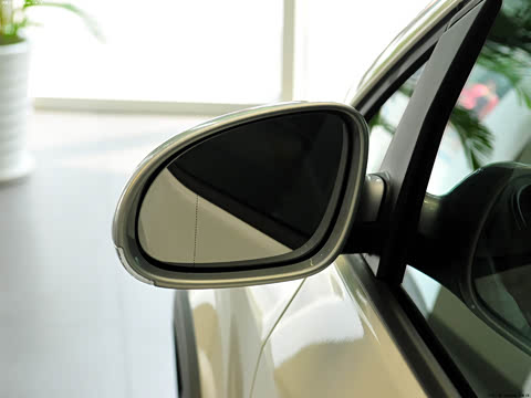 2011�� 1.4TSI Cross Golf