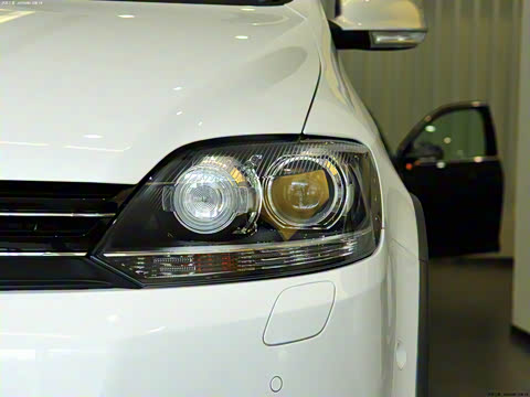 2011�� 1.4TSI Cross Golf