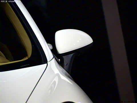 2011�� Cayenne S Hybrid 3.0T