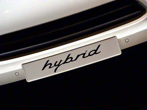 2011�� Cayenne S Hybrid 3.0T