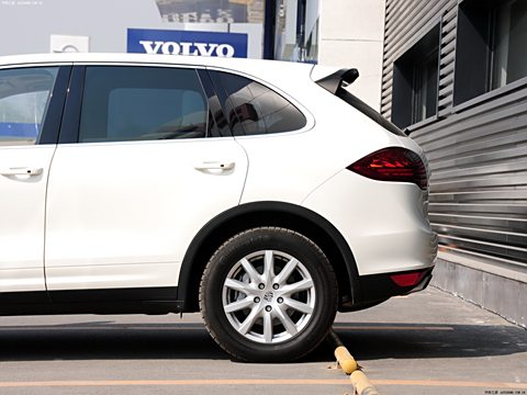 2011 Cayenne S Hybrid 3.0T