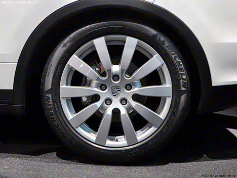 2011�� Cayenne Turbo 4.8T