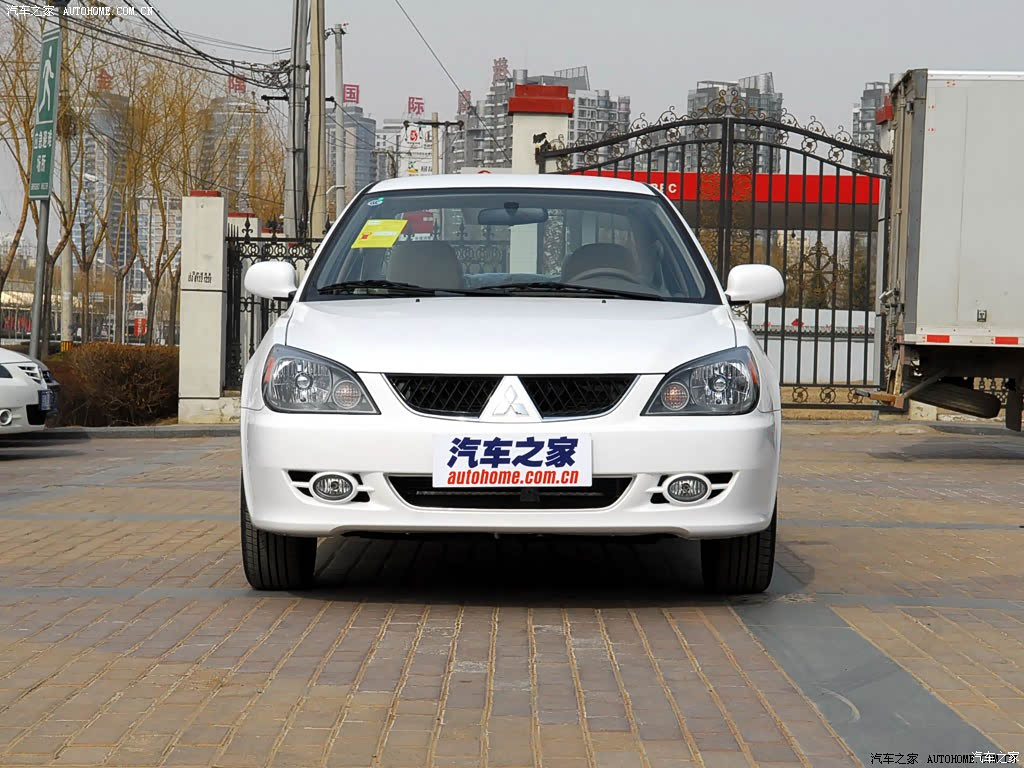 汽车之家>汽车图片>三菱>蓝瑟>2010款卓越版1.
