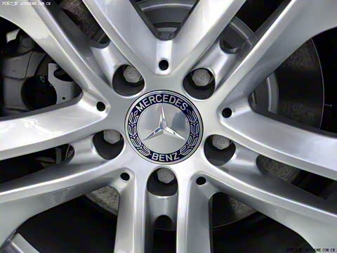 2010�� E 300 L ʱ����