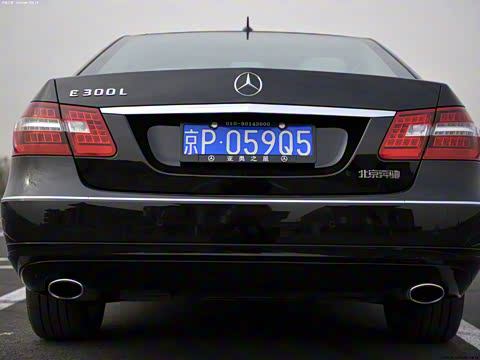 2010�� E 300 L ʱ����