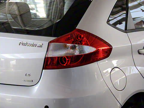 2010�� ���� 1.5L ������