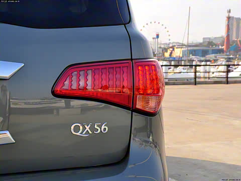 2011�� QX56