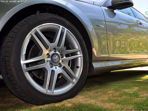 2010�� C 200 CGI���а�