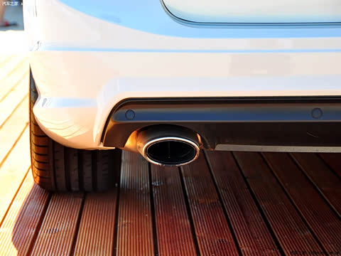 2010�� C 200 CGI���а�