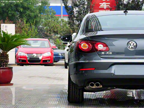 2010�� 2.0TSI ������