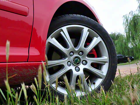 2010�� 2.0TSI RS