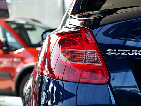 2010�� 2.4L ����������