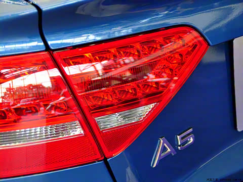 2010�� 2.0TFSI Sportback ������