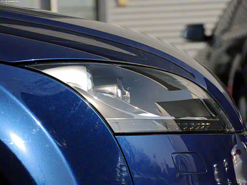 2011�� TTS Coupe 2.0TFSI quattro